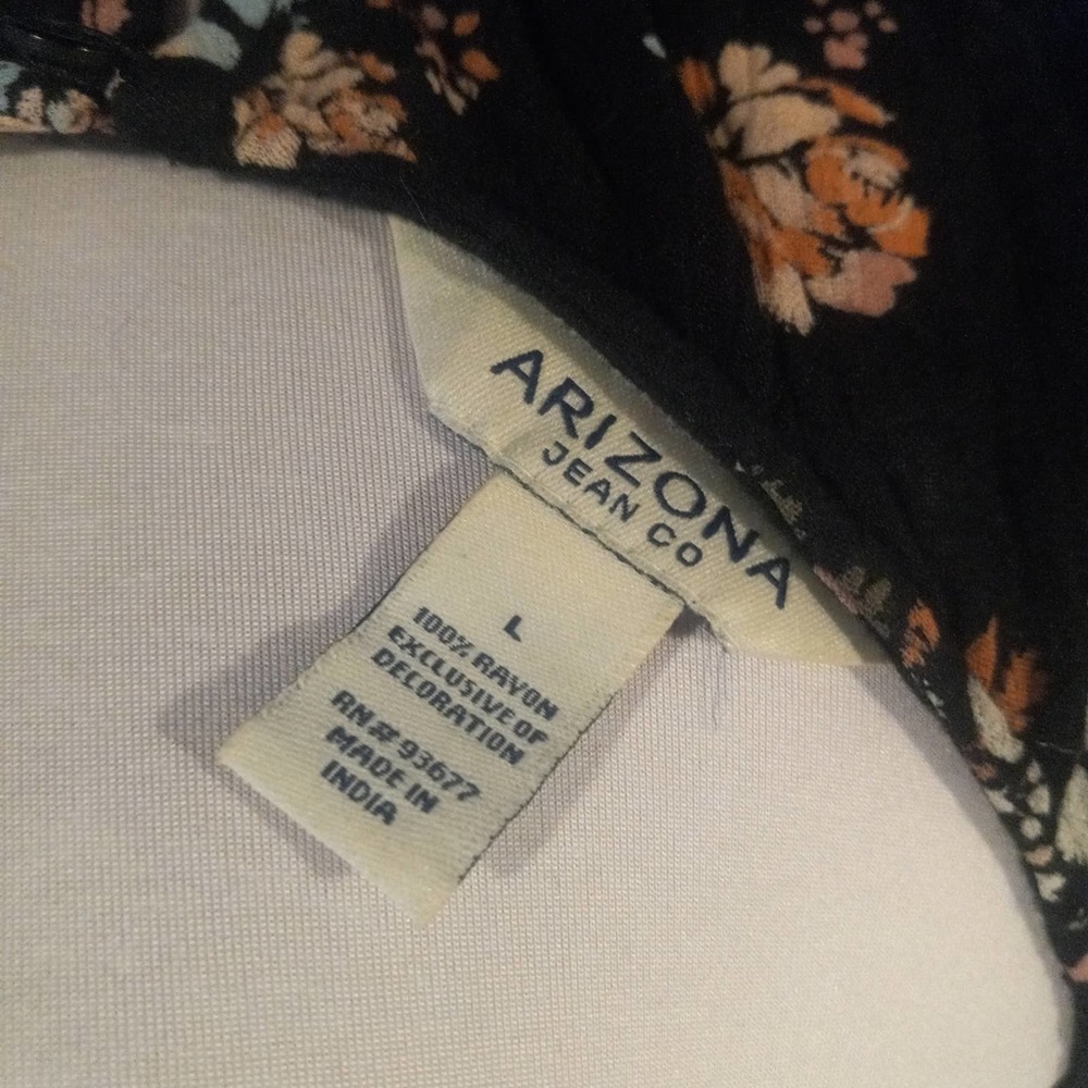 Arizona Floral Sleeveless Tank Top - Picture 7 of 7
